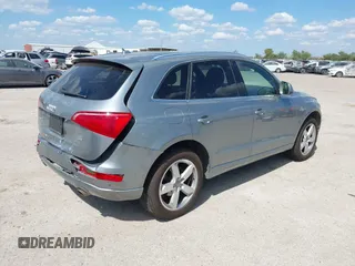 2010 Audi Q5 Prestige z VIN WA1VKAFP9AA076476, wystawiony jako IAAI lot #40381290 z przebiegiem 144 876 mil mil oraz . Historia ofert i sprzedaży dostępna na DreamBid. Obrazek 4.