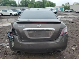 2014 Nissan Maxima SV z VIN 1N4AA5AP6EC439208, wystawiony jako Copart lot #55628955 z przebiegiem 167 773 mil mil oraz Szkoda całkowita • Salvage title. Historia ofert i sprzedaży dostępna na DreamBid. Obrazek 6.