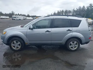 2007 Mitsubishi Outlander LS with VIN JA4MT31X97Z004392, listed as a IAAI auction lot 41727465 with 202,503 mi miles. Bid and sale history available at carsss.com. Image 12.