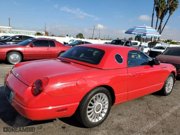2004 Ford Thunderbird Deluxe with VIN 1FAHP60A04Y110277, listed as a Copart auction lot 82630014 with 128,021 mi miles and Clean Title. Bid and sale history available at carsss.com. Image 3.
