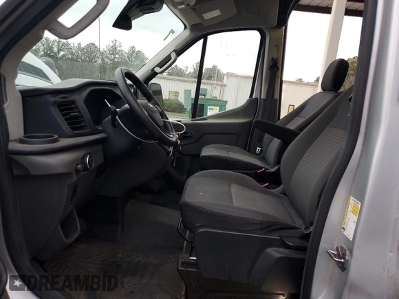 2021 Ford Transit Cargo with VIN 1FTBR1C82MKA48437, listed as a Copart auction lot 79641154 with 31,464 mi miles and Clean Title. Bid and sale history available at DreamBid. Image 7.