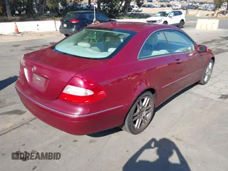 2009 Mercedes-Benz CLK 350 z VIN WDBTJ56H89F263852, wystawiony jako IAAI lot #42296657 z przebiegiem 165 044 mil mil oraz . Historia ofert i sprzedaży dostępna na DreamBid. Obrazek 4.