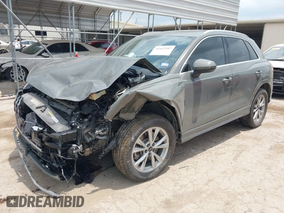 2021 Audi Q3 S line Premium z VIN WA1DECF33M1040282, wystawiony jako IAAI lot #42162587 z przebiegiem 90 509 mil mil oraz . Historia ofert i sprzedaży dostępna na DreamBid. Obrazek 18.