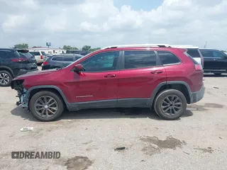 2020 Jeep Cherokee Latitude с VIN 1C4PJLCBXLD506409, выставлен на аукционе IAAI как лот 42110399 с пробегом 64 332 миль миль и . История ставок и продаж доступна на DreamBid. Изображение 14.