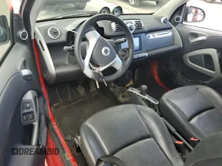 2014 Smart fortwo Passion z VIN WMEEJ9AA6EK782087, wystawiony jako Copart lot #73883554 z przebiegiem Nie podano mil oraz Nie do naprawy • Non repairable. Historia ofert i sprzedaży dostępna na DreamBid. Obrazek 8.