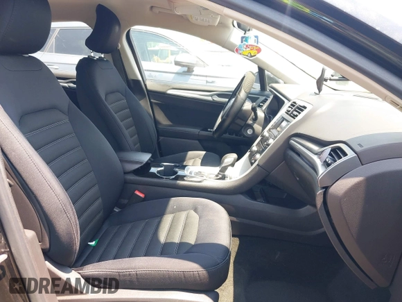 2015 Ford Fusion SE with VIN 1FA6P0H79F5113096, listed as a IAAI auction lot 42482329 with 141,592 mi miles and . Bid and sale history available at DreamBid. Image 5.