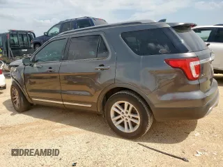 2017 Ford Explorer XLT with VIN 1FM5K7D87HGC22106, listed as a Copart auction lot 58682755 with 122,488 mi miles and Salvage title. Bid and sale history available at DreamBid. Image 2.