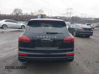 2016 Porsche Cayenne with VIN WP1AA2A28GLA06519, listed as a IAAI auction lot 41520326 with 144,828 mi miles. Bid and sale history available at carsss.com. Image 17.