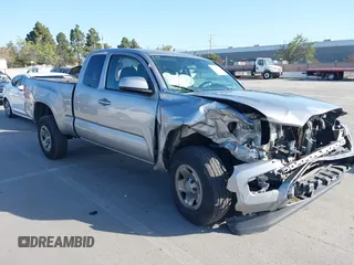 2017 Toyota Tacoma SR z VIN 5TFSX5EN9HX054583, wystawiony jako IAAI lot #41991690 z przebiegiem 129 524 mil mil oraz . Historia ofert i sprzedaży dostępna na DreamBid. Obrazek 1.