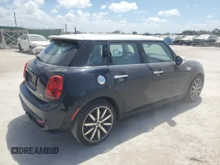 2020 MINI Hardtop 4 Door Cooper S with VIN WMWXU9C03L2L76233, listed as a Copart auction lot 53932505 with 10,818 mi miles and Non Repairable. Bid and sale history available at DreamBid. Image 3.