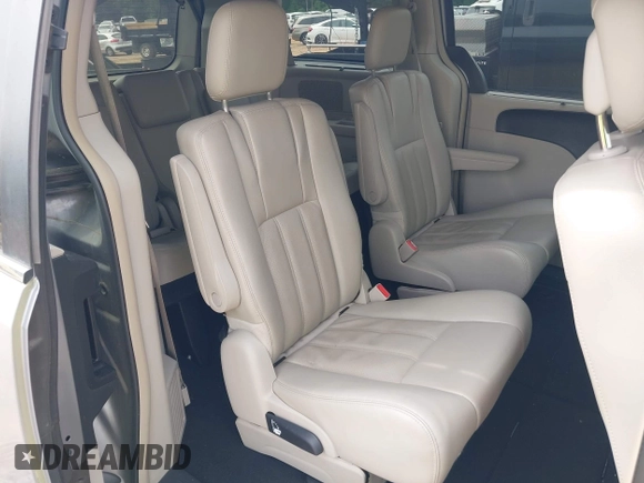 2014 Chrysler Town & Country Touring L with VIN 2C4RC1CG9ER376058, listed as a IAAI auction lot 42099348 with 186,226 mi miles and . Bid and sale history available at DreamBid. Image 8.