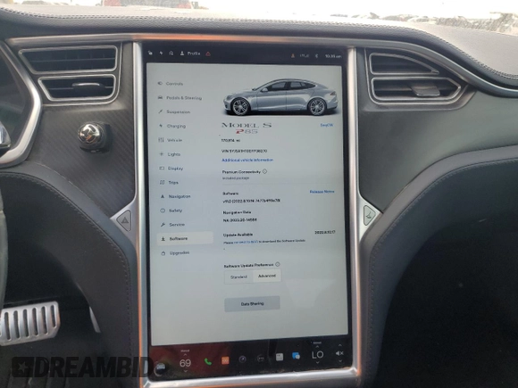 2014 Tesla Model S 60 with VIN 5YJSA1H10EFP38270, listed as a Copart auction lot 53893605 with 170,814 mi miles and Clean Title. Bid and sale history available at DreamBid. Image 9.