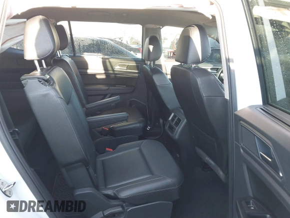2019 Volkswagen Atlas SEL with VIN 1V2MR2CA2KC522314, listed as a IAAI auction lot 41487693 with 71,053 mi miles and . Bid and sale history available at DreamBid. Image 8.