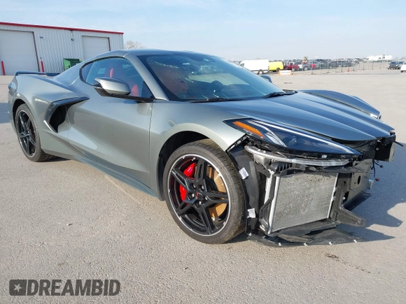 2024 Chevrolet Corvette 2LT z VIN 1G1YB2D47R5112325, wystawiony jako IAAI lot #42007944 z przebiegiem 11 725 mil mil oraz . Historia ofert i sprzedaży dostępna na DreamBid. Obrazek 1.