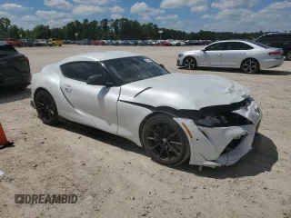 2025 Toyota Supra 3.0 z VIN WZ1DB0G09SW069188, wystawiony jako Copart lot #56728865 z przebiegiem 2129 mil mil oraz Szkody całkowita. Historia ofert i sprzedaży dostępna na DreamBid. Obrazek 4.