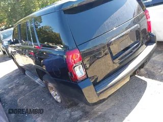2015 Chevrolet Tahoe Commercial with VIN 1GNLC2EC3FR280365, listed as a IAAI auction lot 40580594 with 195,740 mi miles and . Bid and sale history available at DreamBid. Image 3.