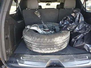 2023 Chevrolet Suburban z VIN 1GNSKDKL2PR286237, wystawiony jako Copart lot #46179735 z przebiegiem 29 518 mil mil oraz Szkoda całkowita • Salvage title. Historia ofert i sprzedaży dostępna na DreamBid. Obrazek 13.