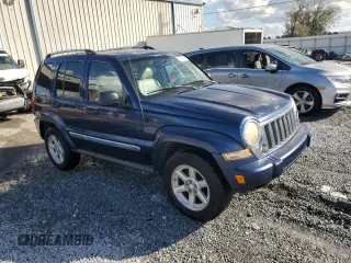 2005 Jeep Liberty Limited with VIN 1J4GK58K95W633445, listed as a Copart auction lot 86104754 with 149,972 mi miles and Salvage Title. Bid and sale history available at carsss.com. Image 4.