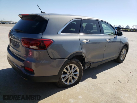 2020 Kia Sorento LX with VIN 5XYPG4A32LG660906, listed as a Copart auction lot 47446555 with 52,358 mi miles and Salvage Title. Bid and sale history available at carsss.com. Image 3.