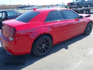 2016 Chrysler 300 S z VIN 2C3CCAGGXGH117091, wystawiony jako IAAI lot #42060505 z przebiegiem 81 938 mil mil oraz . Historia ofert i sprzedaży dostępna na DreamBid. Obrazek 4.