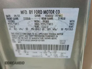 2006 Ford Escape XLS z VIN 1FMYU02Z36KB10195, wystawiony jako Copart lot #53108415 z przebiegiem Nie podano mil oraz Szkoda całkowita • Salvage title. Historia ofert i sprzedaży dostępna na DreamBid. Obrazek 15.