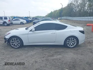 2016 Hyundai Genesis Coupe 3.8L Base with VIN KMHHT6KJ1GU134260, listed as a IAAI auction lot 41948319 with 154,259 mi miles. Bid and sale history available at carsss.com. Image 15.