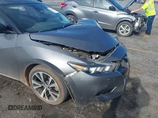 2017 Nissan Maxima SV with VIN 1N4AA6AP0HC430837, listed as a IAAI auction lot 42072840 with 97,970 mi miles and . Bid and sale history available at DreamBid. Image 17.