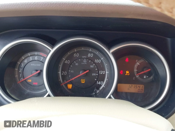 2011 Nissan Versa S с VIN 3N1BC1CP8BL377408, выставлен на аукционе IAAI как лот 41080991 с пробегом 121 541 миль миль и . История ставок и продаж доступна на DreamBid. Изображение 7.