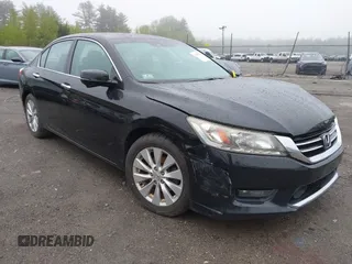 2014 Honda Accord Touring z VIN 1HGCR3F9XEA009804, wystawiony jako IAAI lot #42207745 z przebiegiem 134 480 mil mil oraz . Historia ofert i sprzedaży dostępna na DreamBid. Obrazek 1.