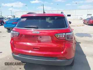 2017 Jeep Compass Latitude with VIN 3C4NJCBB2HT668657, listed as a IAAI auction lot 42027025 with 91,888 mi miles and . Bid and sale history available at DreamBid. Image 16.