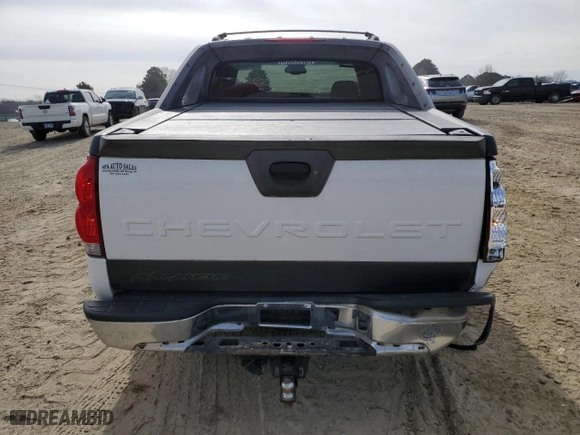 2005 Chevrolet Avalanche Z71 with VIN 3GNEK12ZX5G252768, listed as a Copart auction lot 43076865 with 181,213 mi miles and Clean Title. Bid and sale history available at carsss.com. Image 6.