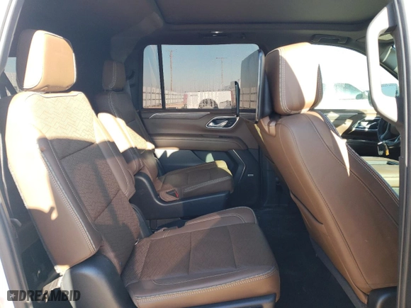 2021 Chevrolet Suburban High Country with VIN 1GNSKGKL5MR135826, listed as a Copart auction lot 82916583 with 58,001 mi miles. Bid and sale history available at carsss.com. Image 12.