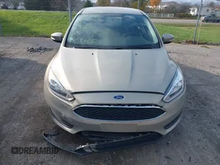 2015 Ford Focus SE with VIN 1FADP3F22FL384125, listed as a IAAI auction lot 40746333 with 53,530 mi miles. Bid and sale history available at carsss.com. Image 12.