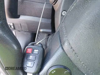 2018 Toyota Corolla L z VIN 2T1BURHE0JC986638, wystawiony jako IAAI lot #41871424 z przebiegiem 248 509 mil mil oraz . Historia ofert i sprzedaży dostępna na DreamBid. Obrazek 11.