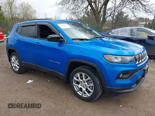 2023 Jeep Compass Latitude Lux с VIN 3C4NJDFN6PT513988, выставлен на аукционе IAAI как лот 42166572 с пробегом 18 955 миль миль и . История ставок и продаж доступна на DreamBid. Изображение 1.