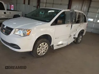 2017 Dodge Grand Caravan SE z VIN 2C4RDGBG6HR848612, wystawiony jako IAAI lot #38453498 z przebiegiem 56 964 mil mil oraz . Historia ofert i sprzedaży dostępna na DreamBid. Obrazek 2.