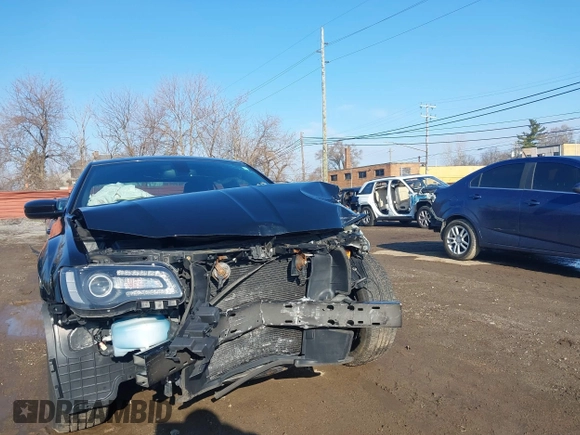 2016 Chrysler 300 S z VIN 2C3CCAGG0GH191555, wystawiony jako IAAI lot #42010604 z przebiegiem 74 343 mil mil oraz . Historia ofert i sprzedaży dostępna na DreamBid. Obrazek 17.