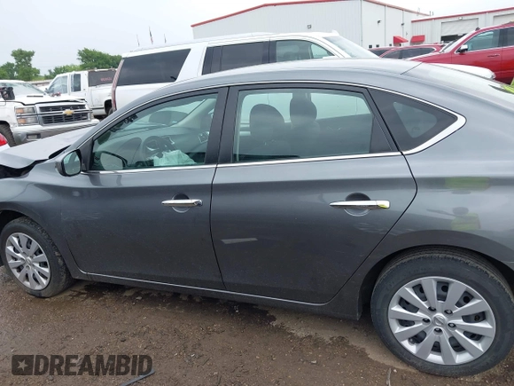 2018 Nissan Sentra S with VIN 3N1AB7AP7JY203304, listed as a IAAI auction lot 41933570 with 70,371 mi miles. Bid and sale history available at carsss.com. Image 15.