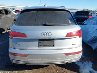2021 Audi Q5 Premium Plus with VIN WA1BAAFY0M2013652, listed as a IAAI auction lot 41339877 with 99,523 mi miles. Bid and sale history available at carsss.com. Image 17.