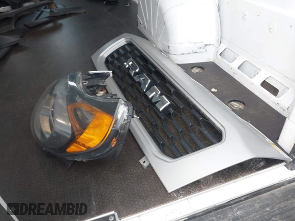 2020 Ram ProMaster Cargo with VIN 3C6URVJG3LE119339, listed as a IAAI auction lot 41289761 with 64,055 mi miles and . Bid and sale history available at carsss.com. Image 12.