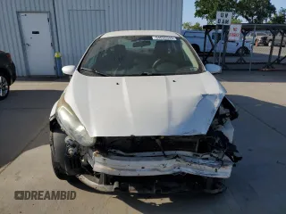 2015 Ford Fiesta S z VIN 3FADP4AJ4FM123484, wystawiony jako Copart lot #54095345 z przebiegiem 63 123 mil mil oraz Szkoda całkowita • Salvage title. Historia ofert i sprzedaży dostępna na DreamBid. Obrazek 5.