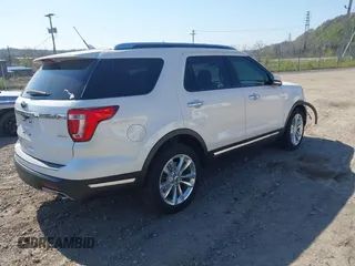 2018 Ford Explorer Limited with VIN 1FM5K8F85JGC25918, listed as a IAAI auction lot 42086339 with 88,411 mi miles and . Bid and sale history available at carsss.com. Image 4.