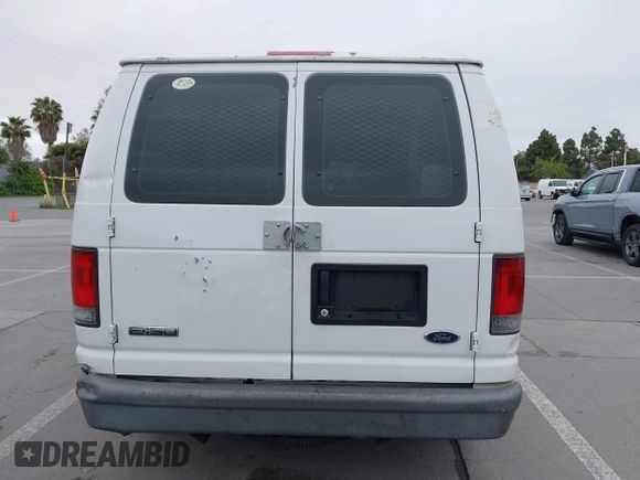 2006 Ford Econoline Cargo with VIN 1FTRE14W16HA85762, listed as a IAAI auction lot 42075835 with 88,491 mi miles. Bid and sale history available at carsss.com. Image 15.
