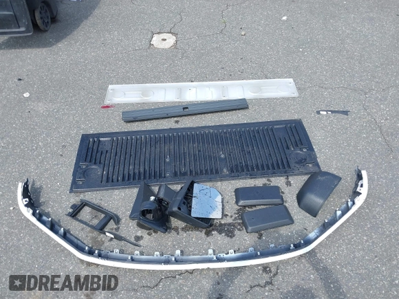 2019 Ford F-150 XL with VIN 1FTEW1EP4KFD31616, listed as a IAAI auction lot 42611556 with 78,001 mi miles and . Bid and sale history available at DreamBid. Image 12.