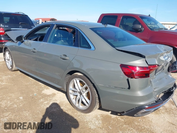 2023 Audi A4 S line Premium Plus z VIN WAUEAAF41PN003020, wystawiony jako IAAI lot #42369885 z przebiegiem 55 960 mil mil oraz . Historia ofert i sprzedaży dostępna na DreamBid. Obrazek 3.