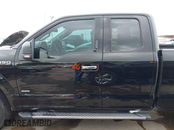2017 Ford F-150 XL z VIN 1FTEX1EP5HFC75756, wystawiony jako IAAI lot #41879649 z przebiegiem 97 076 mil mil oraz . Historia ofert i sprzedaży dostępna na DreamBid. Obrazek 14.