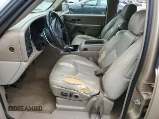 2005 GMC Yukon XL SLT with VIN 1GKFK16ZX5J197541, listed as a Copart auction lot 44103055 with 255,485 mi miles and Salvage Title. Bid and sale history available at carsss.com. Image 7.