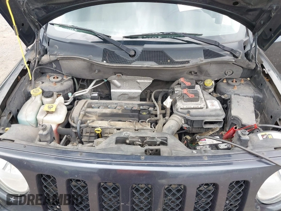 2016 Jeep Patriot Sport SE z VIN 1C4NJPBA7GD526498, wystawiony jako IAAI lot #42295160 z przebiegiem 143 241 mil mil oraz . Historia ofert i sprzedaży dostępna na DreamBid. Obrazek 10.