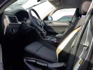 2019 Volkswagen Atlas S z VIN 1V2GR2CAXKC565750, wystawiony jako Copart lot #55911835 z przebiegiem 107 594 mil mil oraz Szkoda całkowita • Salvage title. Historia ofert i sprzedaży dostępna na DreamBid. Obrazek 7.