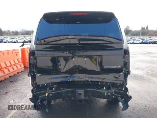 2024 Toyota Land Cruiser z VIN JTEABFAJ7RK015987, wystawiony jako IAAI lot #41168318 z przebiegiem 1662 mil mil oraz . Historia ofert i sprzedaży dostępna na DreamBid. Obrazek 17.